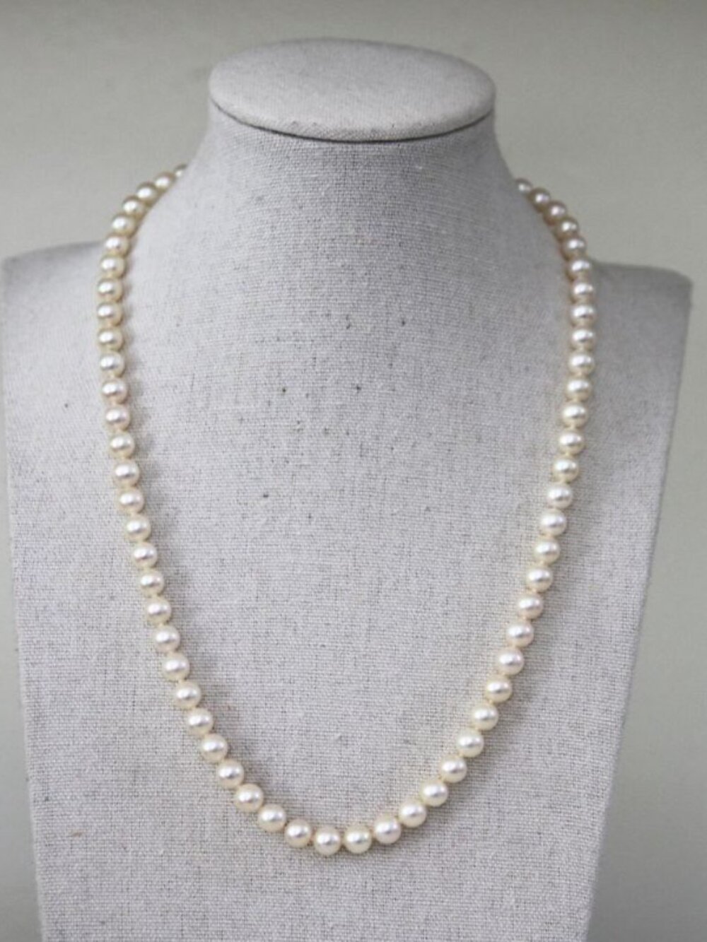 Blue Lagoon 18 Inch Pearl Necklace 14K Gold Clasp by Makers of Mikimoto